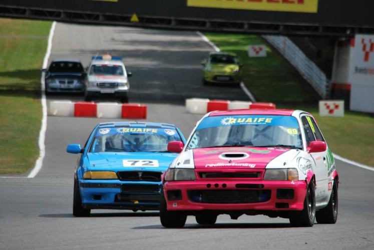 BRANDS HATCH 25/26TH JULY BARC MEETING. Saturday saw Barney in his Toyota Starlet just clench pole for race 1 of the Cannons Tin Tops with 1 tenth of a second on the last lap in front of Tom in the Rover Tomcat.